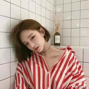 神秘女魔王
